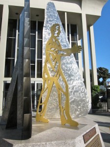 Raoul Wallennberg Sculpture/photo by S.M. Katzman