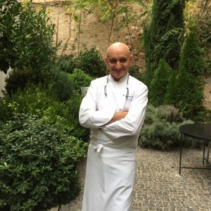 Emilio Tuñón Álvarez in his garden. 