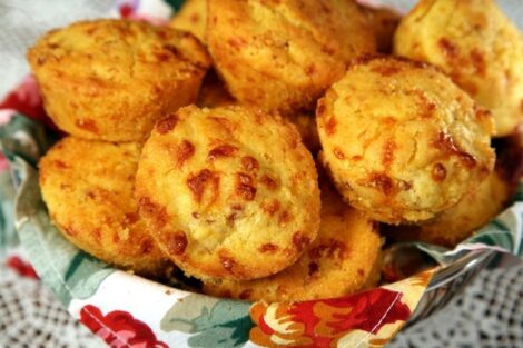 Bacon Cornbread Muffins